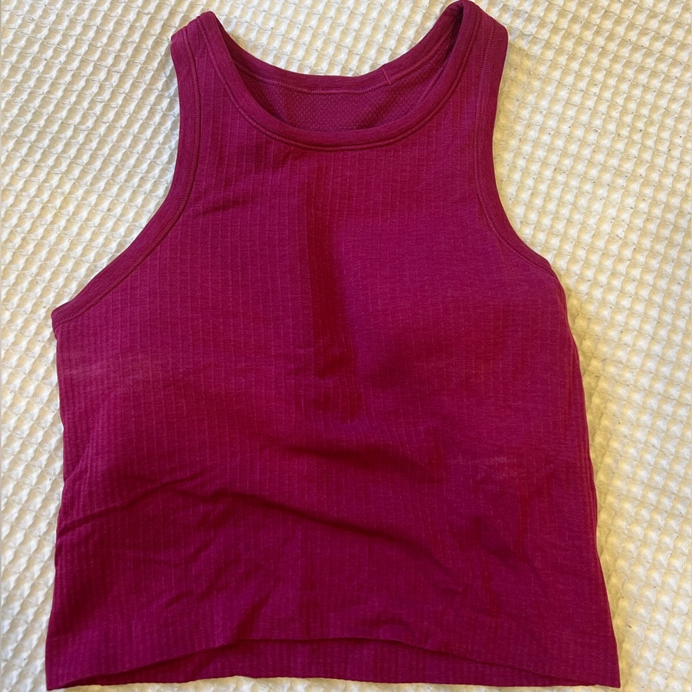Lululemon high neck magenta tank top